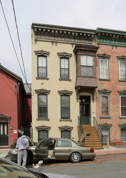 135 Knox St in Albany, NY - Foto de edificio