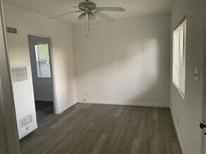 1026 Elm Ave, Unit Unit #A in Glendale, CA - Building Photo - Building Photo
