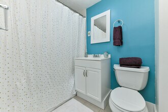 158 Everett St, Unit 1 in Boston, MA - Building Photo - Building Photo