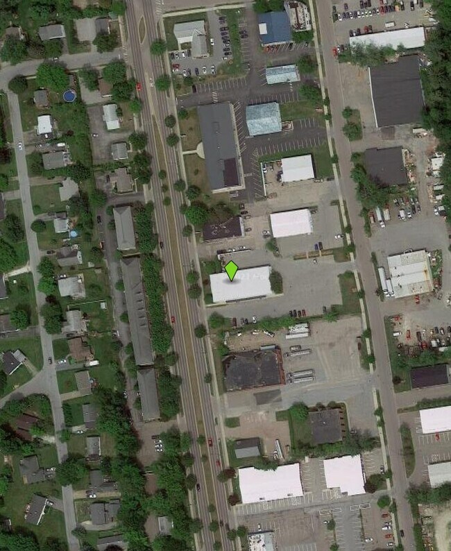 345 Dorset St in South Burlington, VT - Foto de edificio - Building Photo