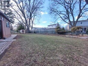 20 Eastgate Crescent in Toronto, ON - Building Photo - Building Photo