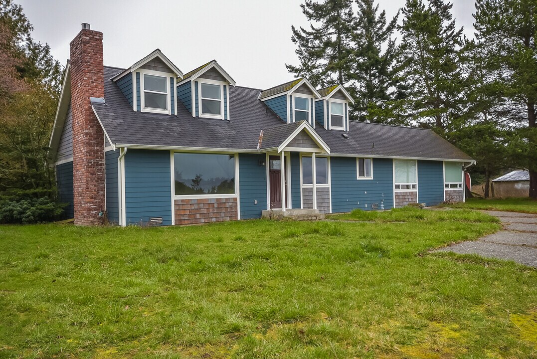 90 Vine St in Coupeville, WA - Building Photo