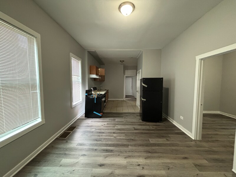 726 E 93rd St in Chicago, IL - Building Photo