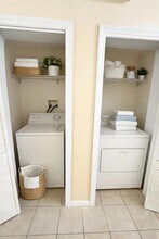 24 Bloomfield Way in West Orange, NJ - Building Photo - Building Photo