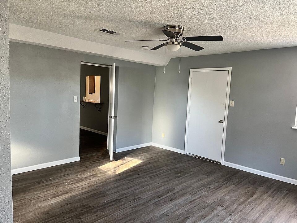 6710 Sebring Dr in Dallas, TX - Building Photo