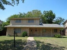 11229 Buchanan Dr in Dallas, TX - Building Photo