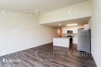 18302 Gibraltar Ln in Lehigh Acres, FL - Foto de edificio - Building Photo