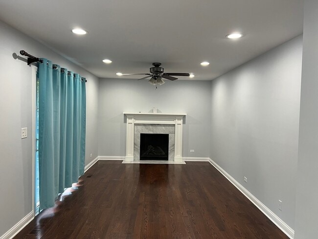 926 W Aspen Dr in Lombard, IL - Building Photo - Building Photo