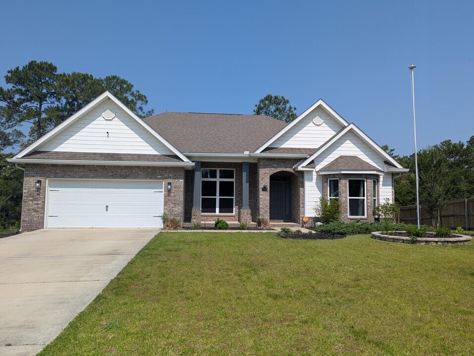 3565 Pearl Ct in Navarre, FL - Building Photo