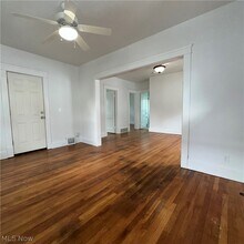 1275 Clifton Prado in Lakewood, OH - Building Photo - Building Photo