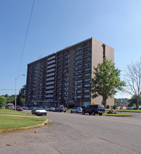 Maple Place in North Little Rock, AR - Building Photo - Building Photo