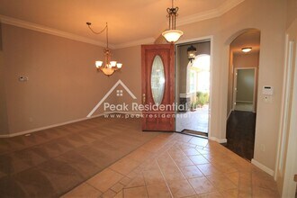 6221 Purple Finch Ct in Elk Grove, CA - Building Photo - Building Photo