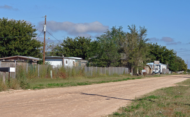 1714 County Road 3020 in Lubbock, TX - Building Photo - Building Photo