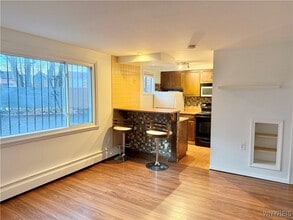 89 Johnson Park in Buffalo, NY - Foto de edificio - Building Photo