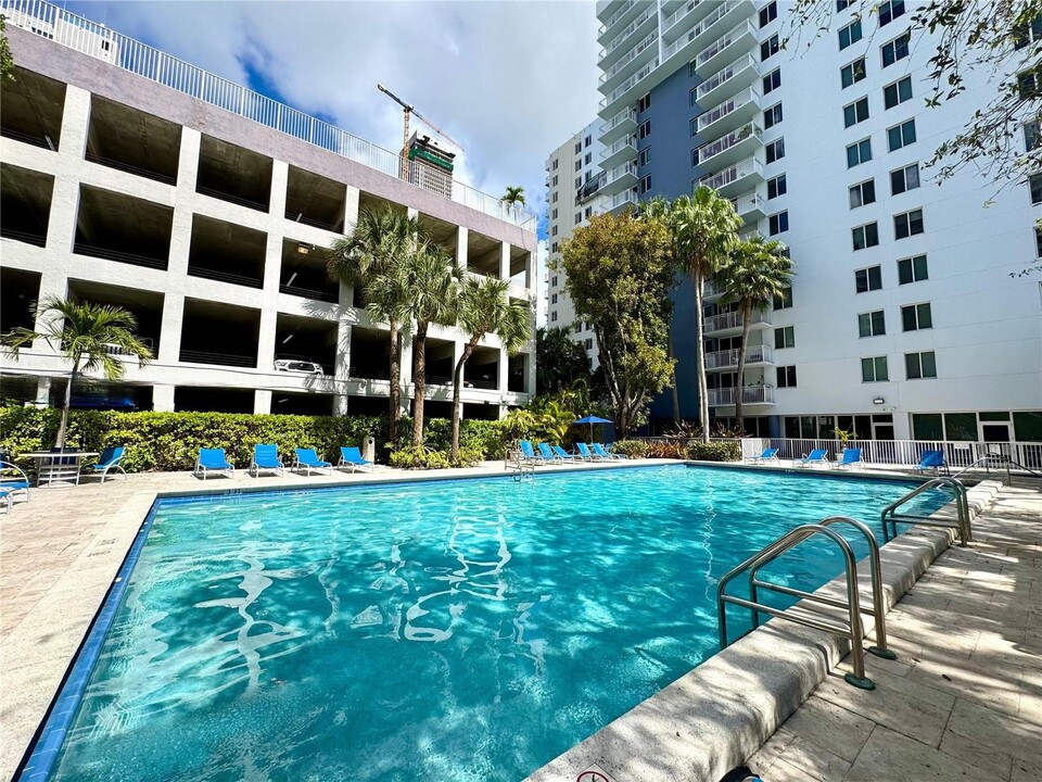 850 N Miami Ave, Unit 510 in Miami, FL - Building Photo