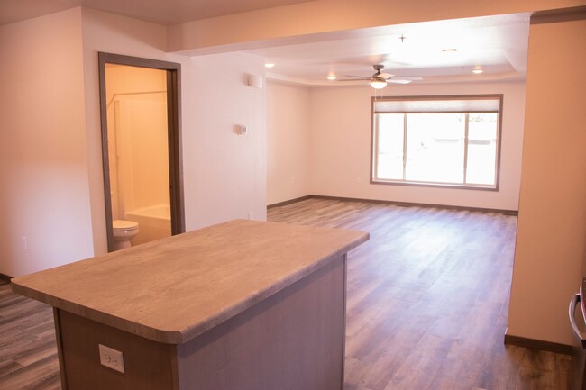 2438 Tony Ct in Eau Claire, WI - Building Photo - Building Photo