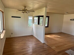 3454 Grove Rd in Bellingham, WA - Building Photo - Building Photo