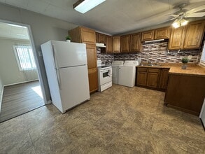 19 Fox Ct in Springfield, IL - Building Photo - Building Photo