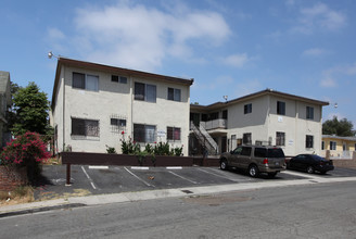 614-632 S Bancroft St in San Diego, CA - Building Photo - Building Photo