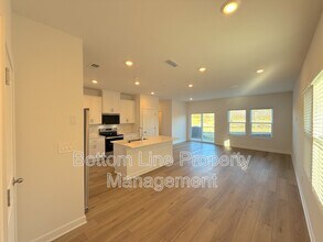 8024 Hidden Spgs Trl in Charlotte, NC - Building Photo - Building Photo