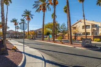 Villagio in North Las Vegas, NV - Building Photo - Building Photo