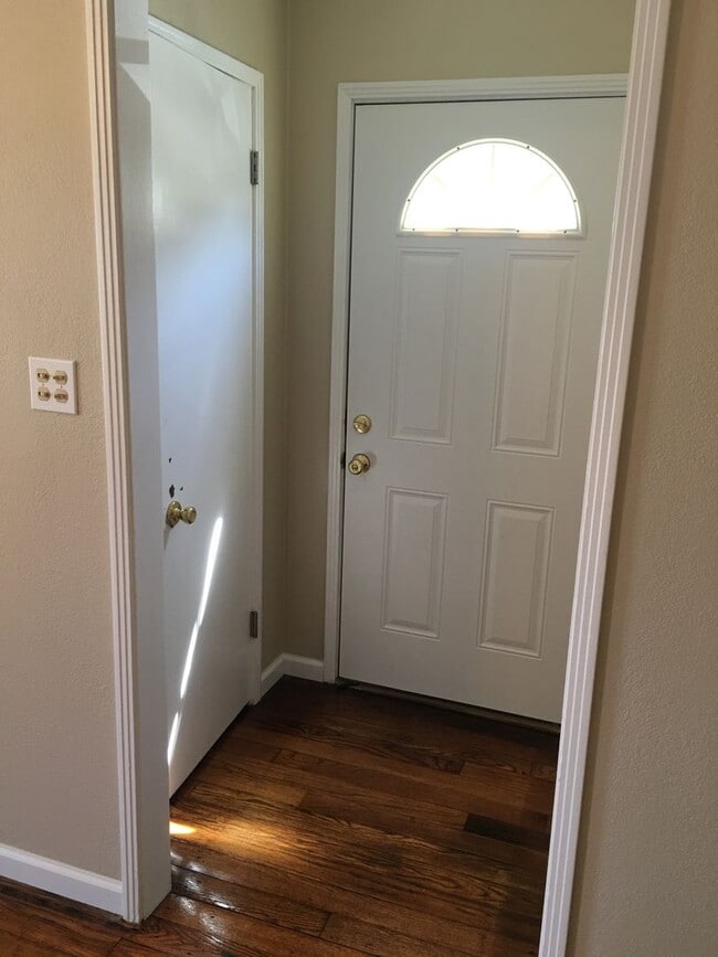 4526 Peach St in Erie, PA - Building Photo - Building Photo