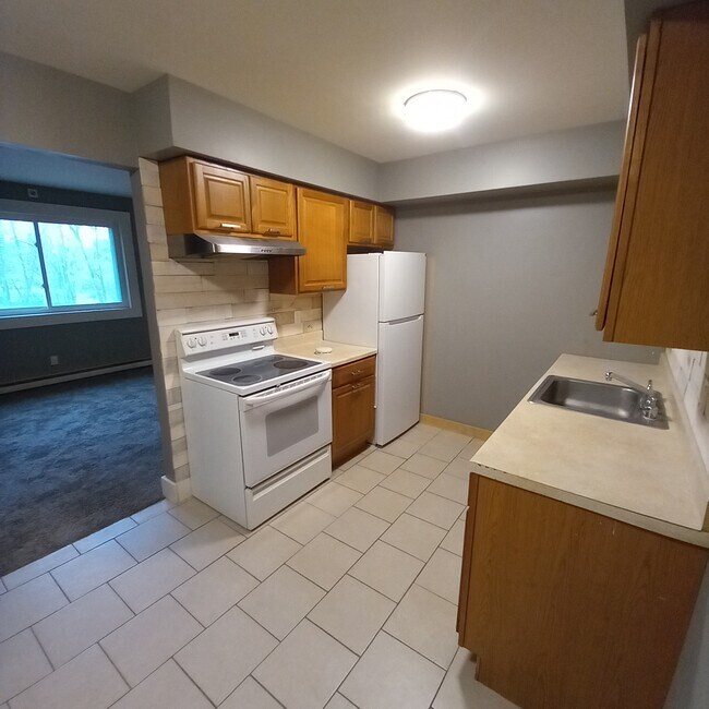 815 E Maple St Rentals in Holly, MI