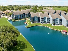 12500 Melville Dr in Montgomery, TX - Building Photo