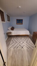 1824 NE 10th Ave in Portland, OR - Foto de edificio - Building Photo