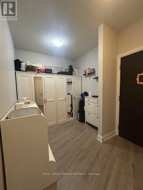 25 Fontenay Ct in Toronto, ON - Building Photo - Building Photo