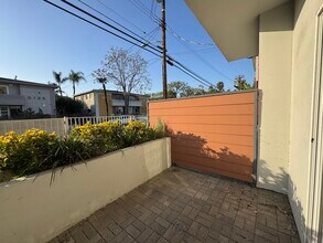 5124 Denny Ave in North Hollywood, CA - Building Photo - Building Photo