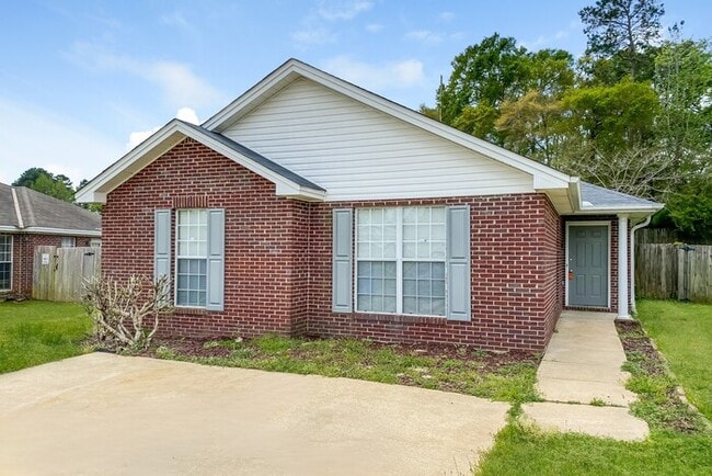 property at 826 Cottage Ln