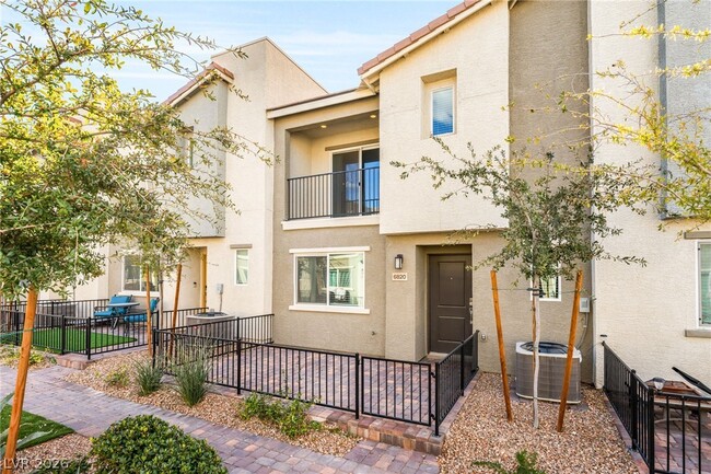 6820 Alpine White Ct in North Las Vegas, NV - Building Photo - Building Photo