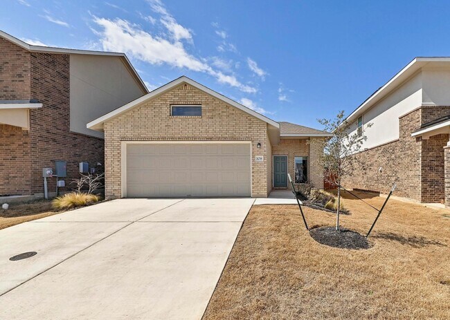 108 Standing Rock Ln in Marble Falls, TX - Building Photo - Building Photo