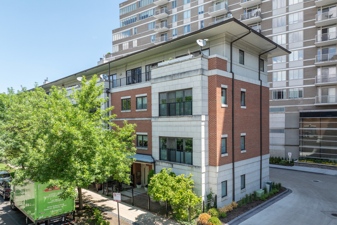 1501 S Prairie Ave in Chicago, IL - Building Photo