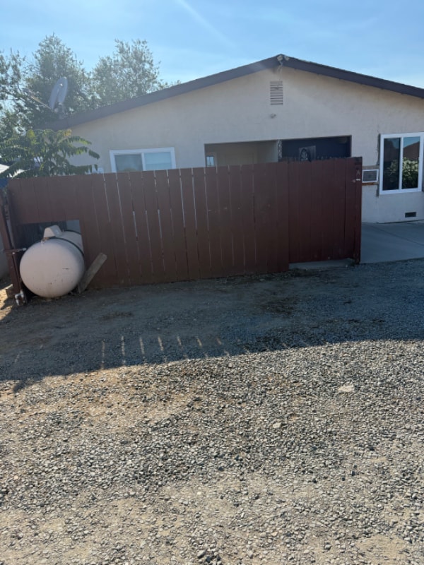 6563 Brentwood Blvd