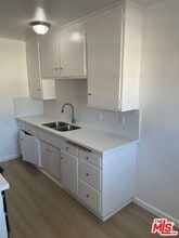 22852 Pacific Coast Hwy in Malibu, CA - Building Photo - Building Photo