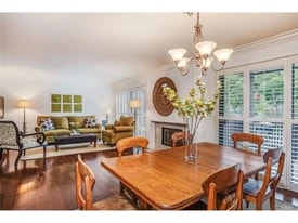 2510 E Willow St, Unit Apt 208 in Signal Hill, CA - Building Photo