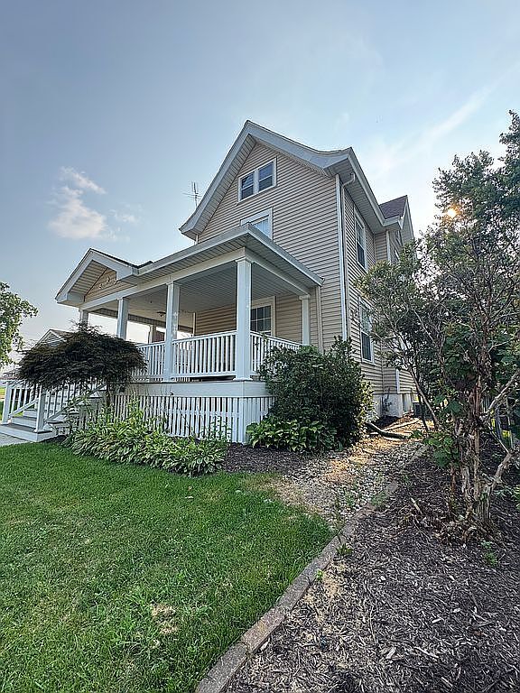 505 N Center St