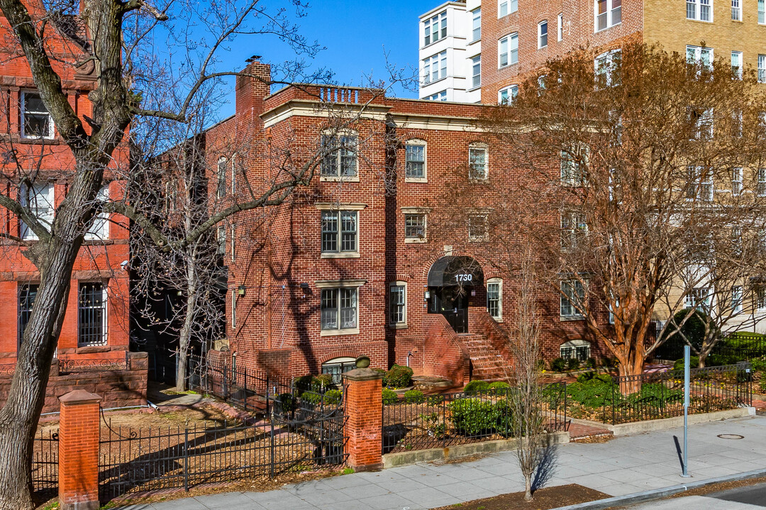 1730 16th St Nw in Washington, DC - Building Photo