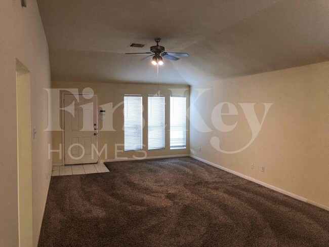 1123 Intrepid Oak Ln in Houston, TX - Building Photo - Building Photo