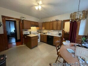 52 Coolidge Rd in Boston, MA - Building Photo - Building Photo