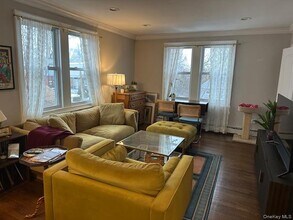 15 Juniper Rd in Port Washington, NY - Building Photo - Building Photo