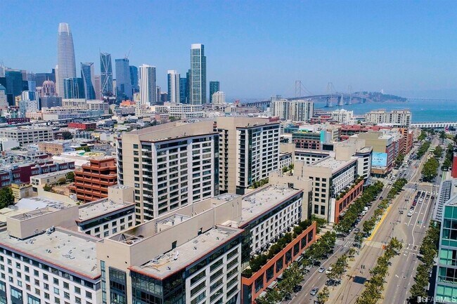 250 King St, Unit 1012 in San Francisco, CA - Building Photo - Building Photo