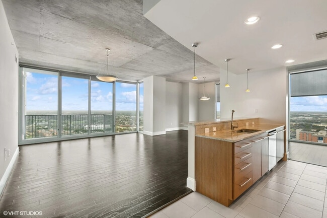 property at 5815 Almeda Rd