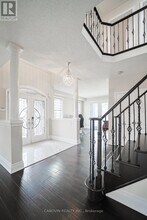 2353 Woodcrest Dr in Oakville, ON - Building Photo - Building Photo