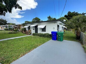 5515 NW 6th Ave in Miami, FL - Building Photo - Building Photo