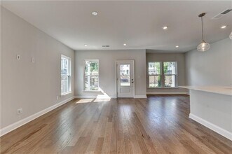 400 Renwood Trl in Johns Creek, GA - Building Photo - Building Photo