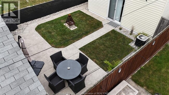 1527 Pierre Ave in Windsor, ON - Building Photo - Building Photo