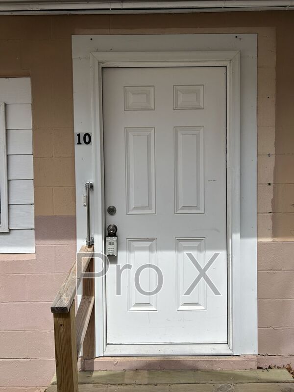 825 S Cherokee St in Girard, KS - Building Photo - Building Photo